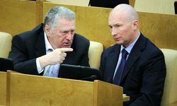 «По-мужски, Жиркову надо в морду дать!». Кто такой депутат Лебедев и почему он регулярно говорит о футболе