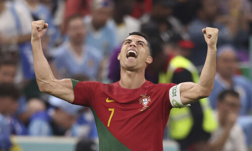 Португалия спорит с ФИФА из-за первого гола Уругваю: просит переписать его на Роналду, но против этого техника