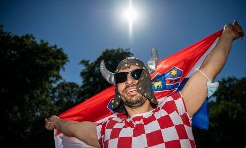 Что означают шашечки Хорватии – главный символ страны, который вообще везде: на форме спортсменов, на монетах и даже на коровах