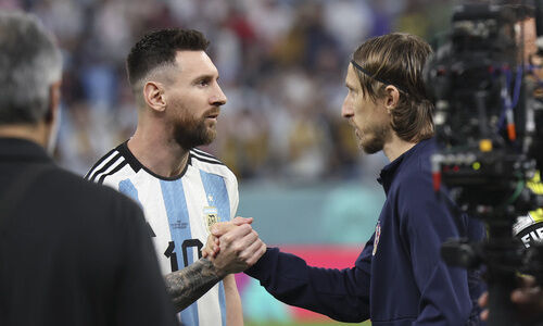 Величие Аргентины в первом тайме с Хорватией: Месси поставил рекорд, Роналдиньо аплодировал Альваресу после гола