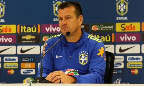 Бразилия может остаться без тренера, а Сычев – без футбола. Грустный дайджест